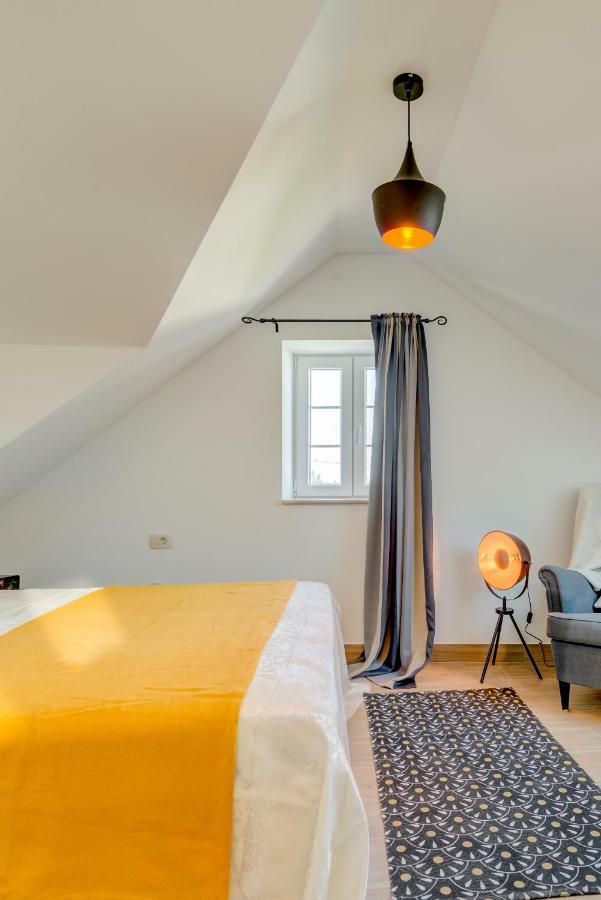 Holiday Home Rocca Supetar Bagian luar foto