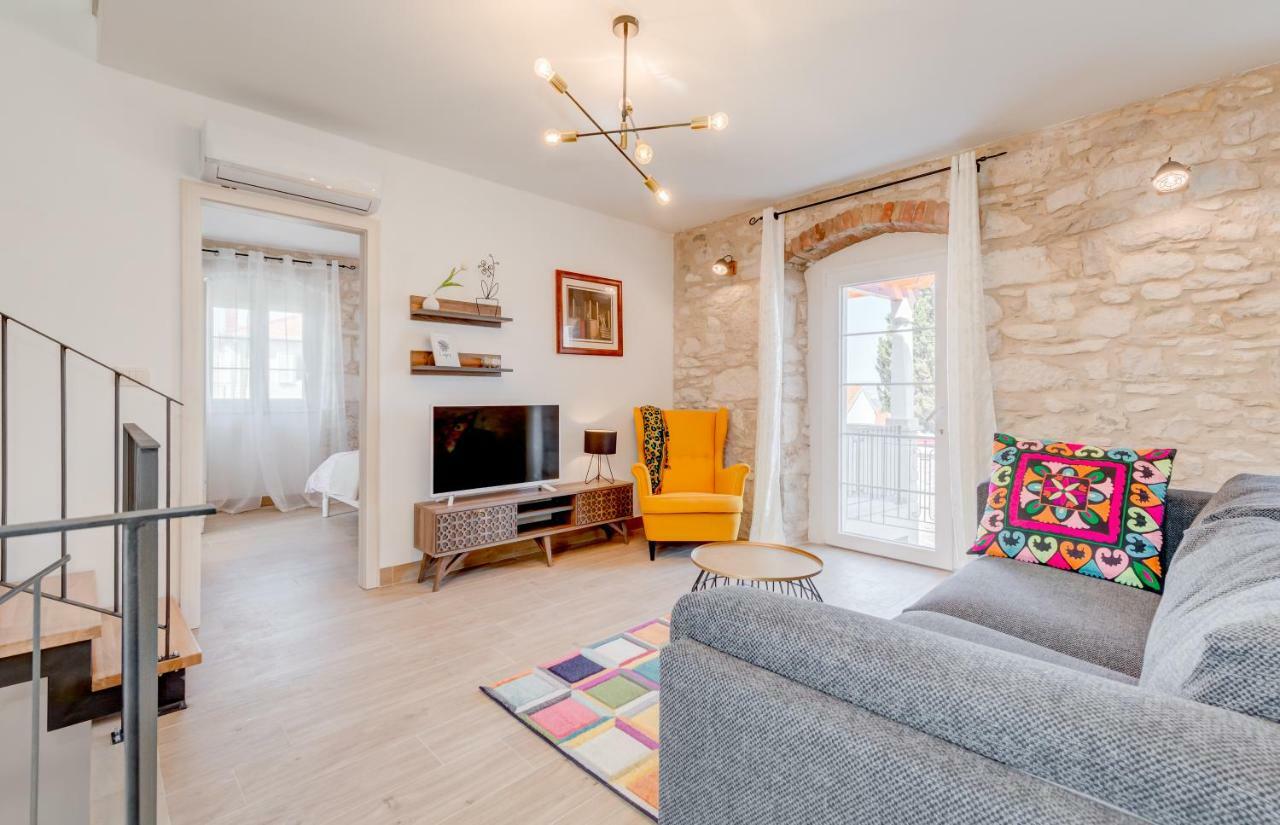 Holiday Home Rocca Supetar Bagian luar foto
