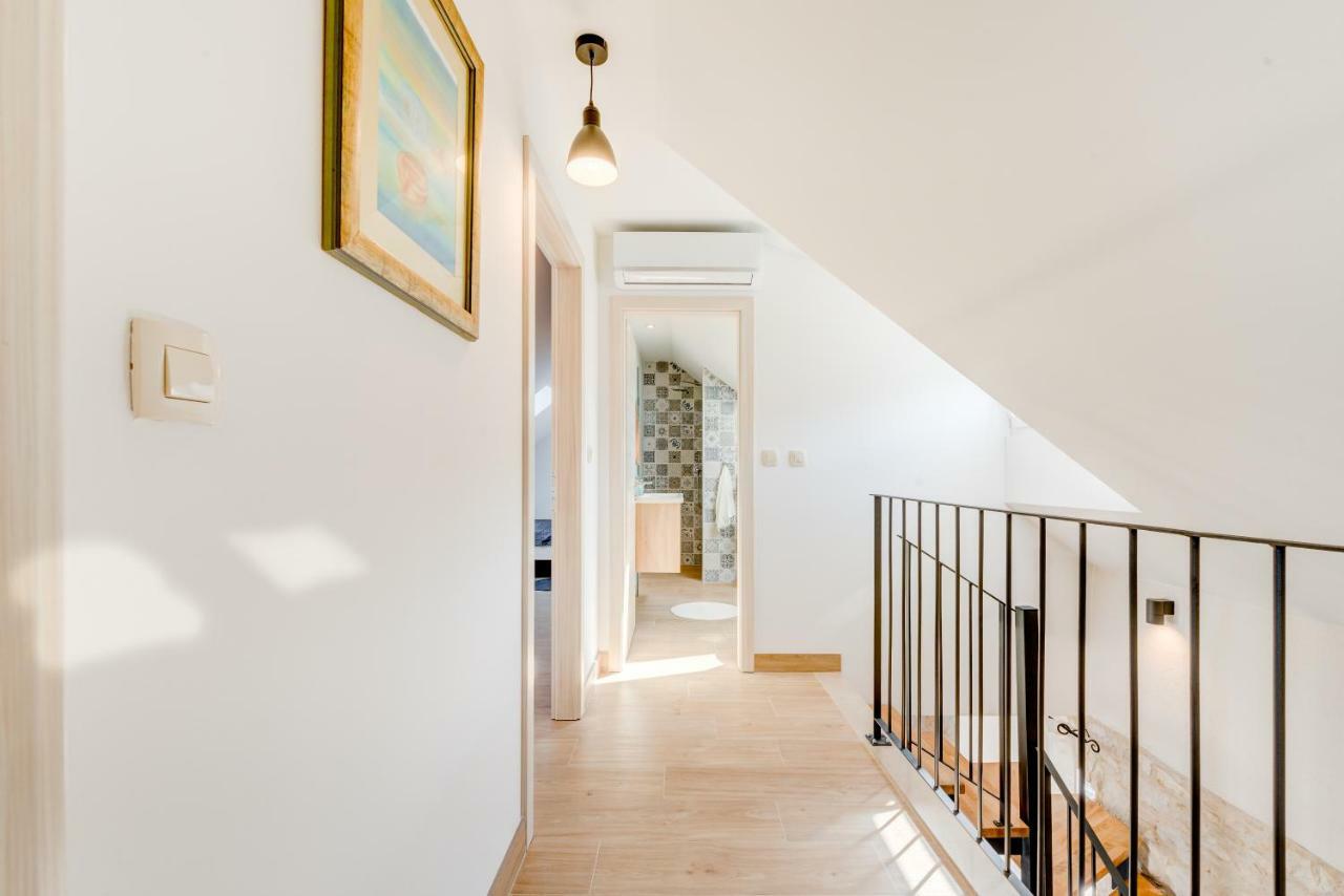 Holiday Home Rocca Supetar Bagian luar foto